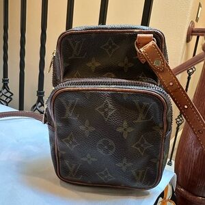 Authentic Louis Vuitton Amazone Monogram Crossbody Bag